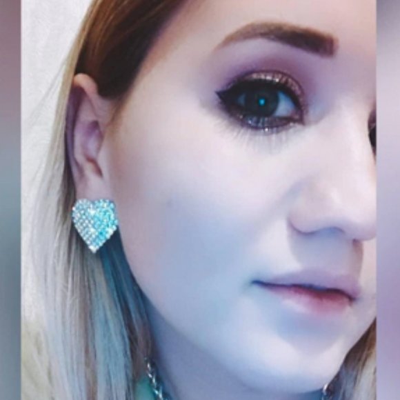 Large Crystal Heart Shaped Earrings - Picture 6 of 10